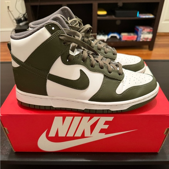 Nike Dunk High Khaki - Picture 4 of 5